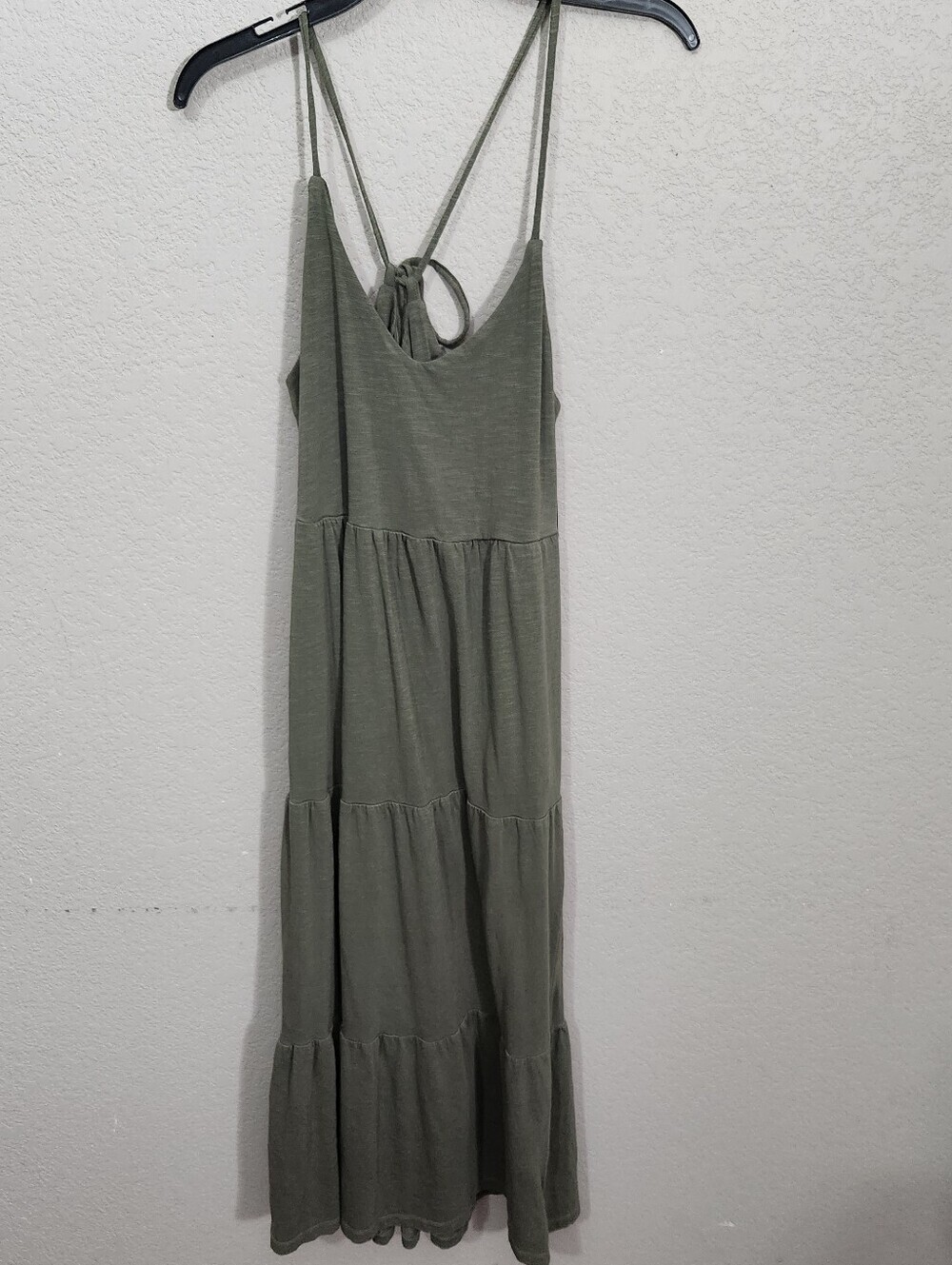 Old Navy Women's Tee in Olive Green Boho Costal